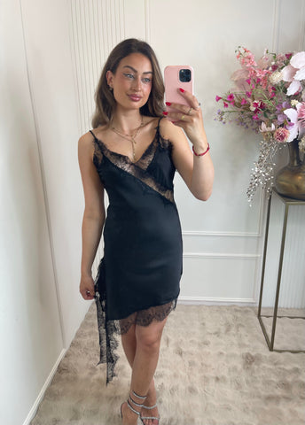 Nena satin lace dress black